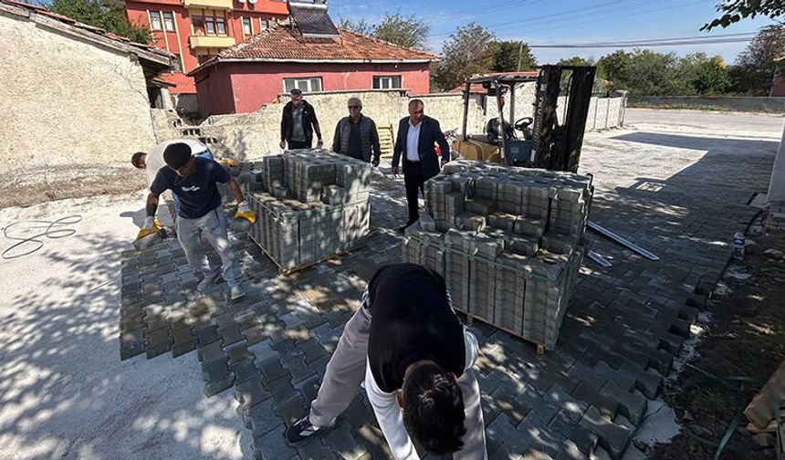 Başkan Arslan kilit taşı çalışmalarını inceledi