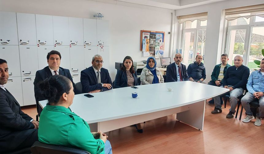 Çorum’da eğitim masaya yatırıldı: Öğretmenlerin görüşleri dinlendi