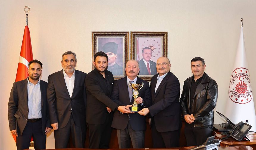Masa tenisi takımı Vali Çalgan’ı ziyaret etti