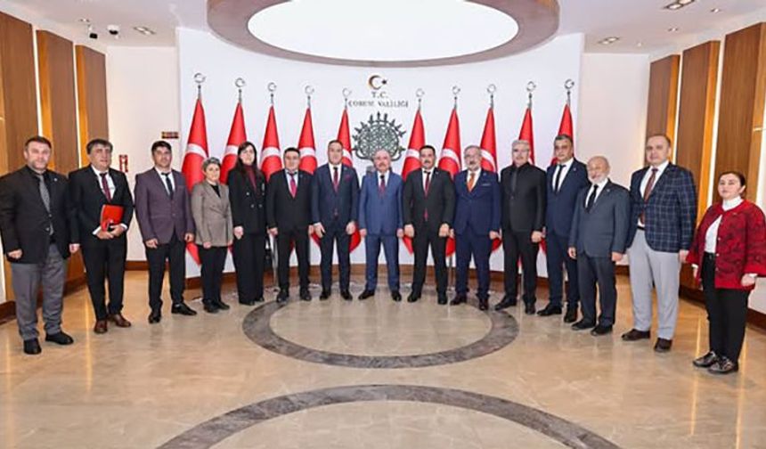 Vali Çalgan muhtarları kabul etti