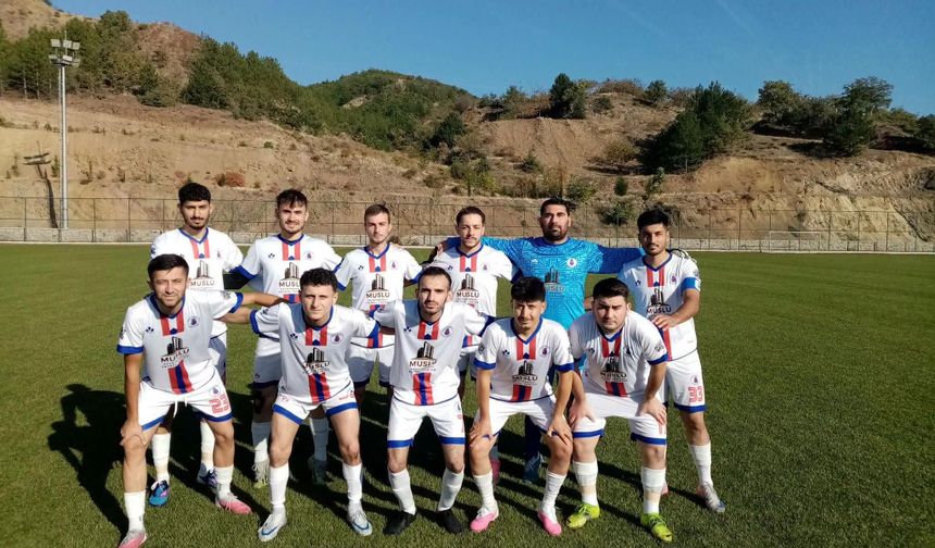 Bayat Belediyespor namağlup ünvanını koruyor