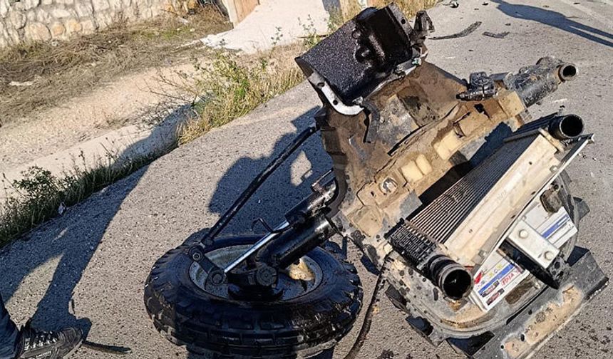 Mecitözü yolunda feci kaza: Traktör ikiye bölündü