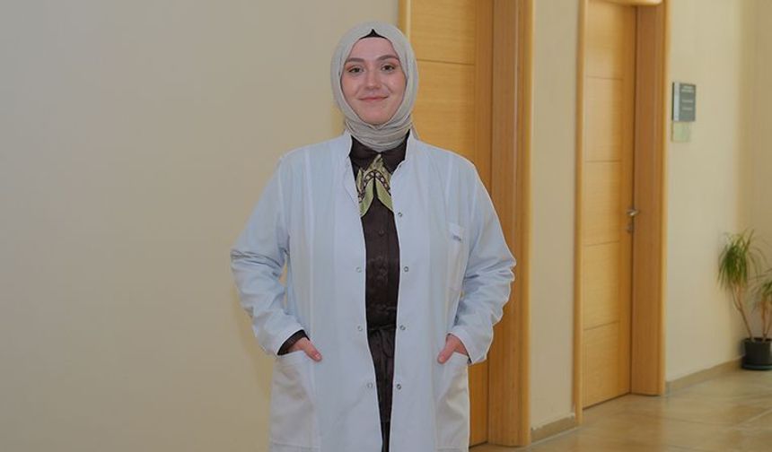 Hitit Üniversitesinin akne tedavisine yönelik araştırmasına TÜSEB desteği