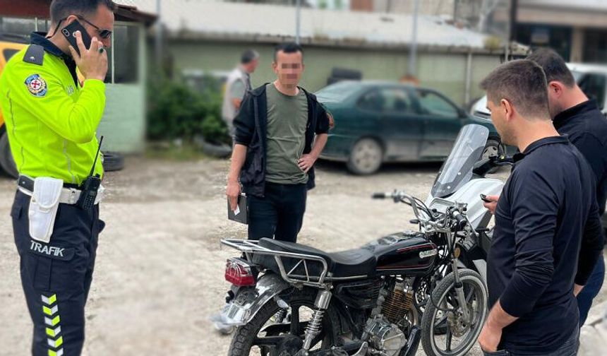 Mahalleli abartı egzozla canından bezdiren motosikletliye acımadı