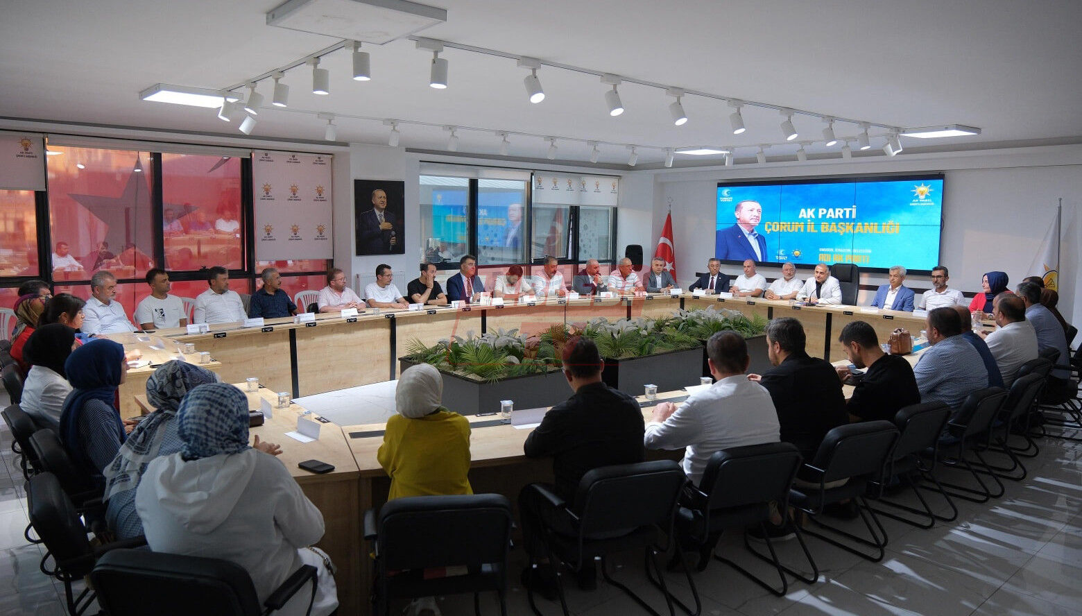 520976159 1253442379570632 1487596851218576118 N