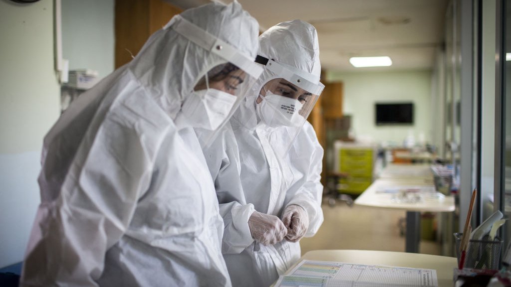 Çin'de ağustosta Guangdong eyaletinin Foşan şehrinde Chikungunya ateşi salgını ortaya çıkmış, vaka sayısı günde 600'e kadar yükselmişti.