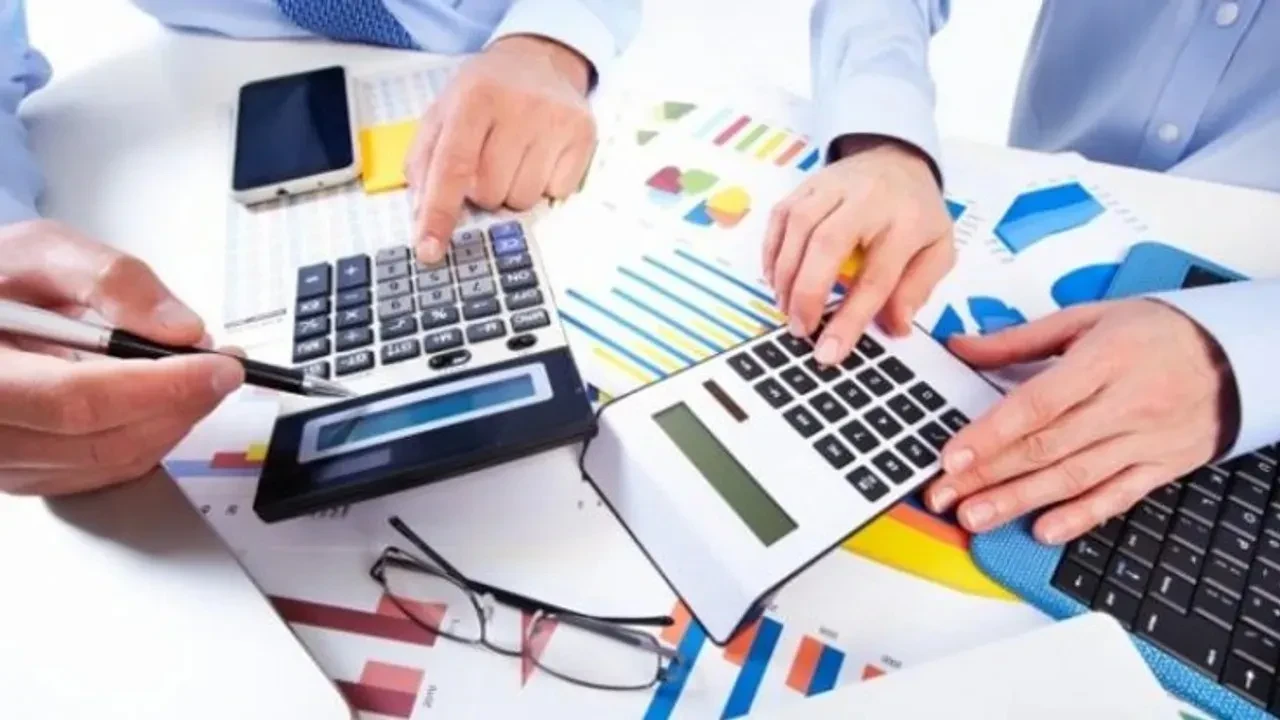 Türkiye gazetesinde yer alan habere göre, AK Parti’nin seçim vaatleri arasında yer alan ve bizzat Cumhurbaşkanı Recep Tayyip Erdoğan’ın müjdelediği düzenlemenin yıl sonuna kadar Meclis gündemine getirilmesi planlanıyor.