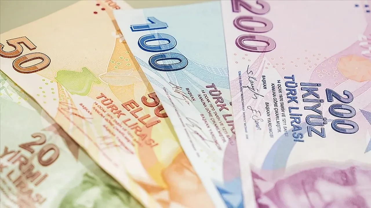 QNB FİNANSBANK YENİ MÜŞTERİLERE ÖZEL KREDİ
Faiz Oranı: %3,64
Aylık Taksit: 11.112,65 TL
Toplam Ödeme: 133.926,80 TL
TÜRKİYE FİNANS 3 AY ERTELEMELİ FİNANSMAN
Kâr Payı Oranı: %3,65
Aylık Taksit: 11.120,86 TL
Toplam Ödeme: 133.450,32 TL