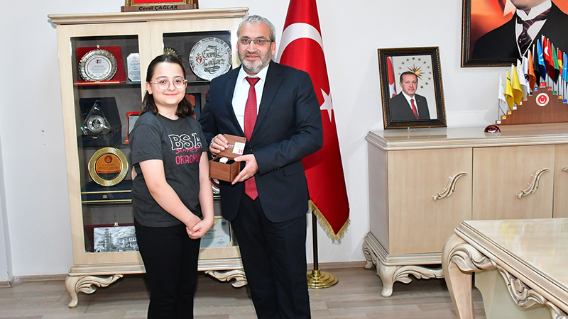 573585351 122148793388706748 5819562653416836416 N