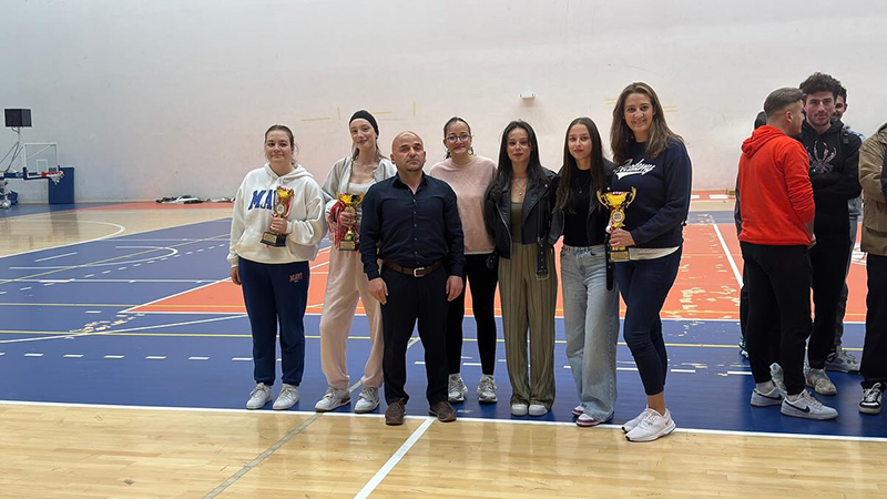 575184977 18133046446467467 5378874735348122940 N