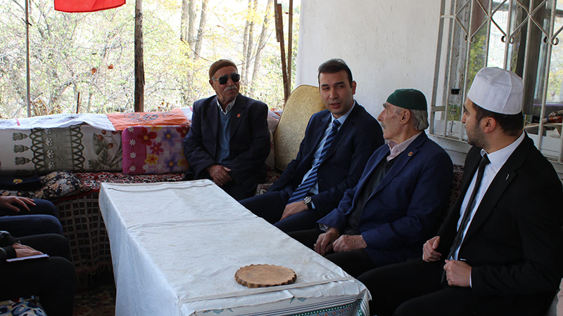 577347432 1174967281450474 5768179942500700598 N