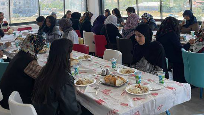 581052990 1974328059779284 3421740817835619636 N