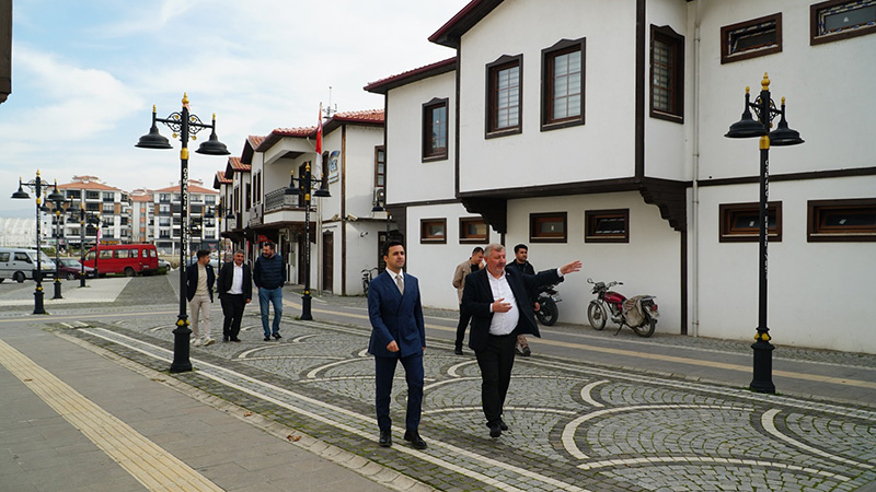 582265495 18543269671012598 1071621621805946549 N