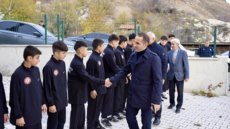 584189635 1265282688973837 8165536129537887090 N