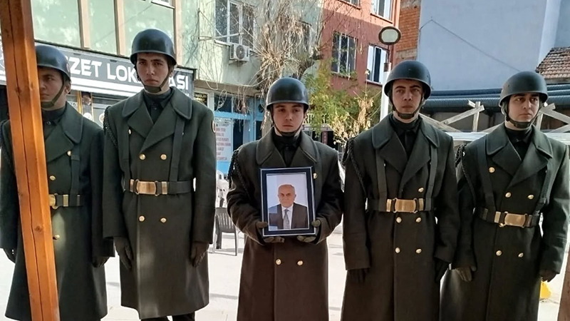 585373416 18338201383238372 5857897679343070839 N