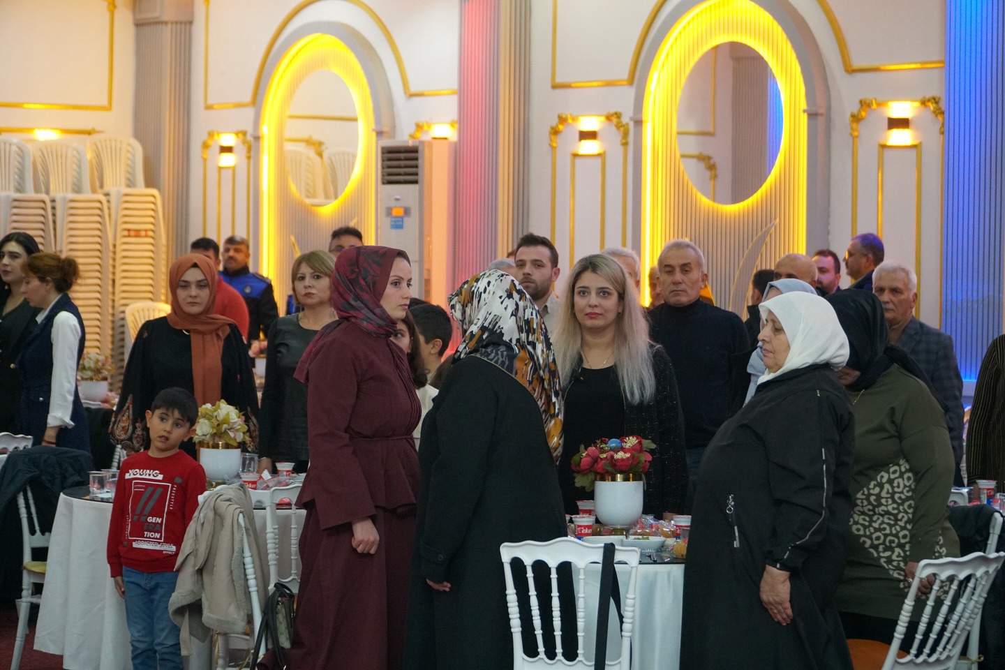 586674511 18544703173012598 7273652746009772457 N