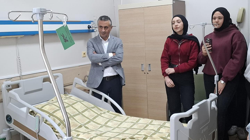 586982561 17913756549238222 4630617699712630722 N