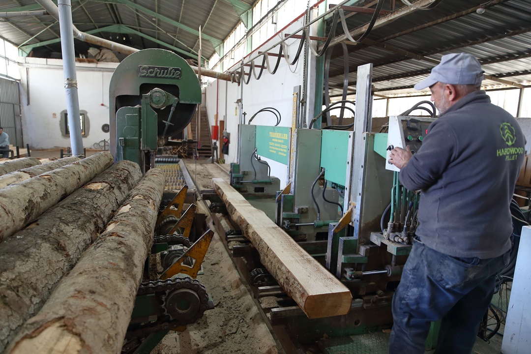 A A 20251106 39630966 39630958 C O R U M D A K A D I N G I R I S I M C I N I N K U R D U G U P E L E T F A B R I K A S I A H S A P A T I K L A R I N I E K O N O M I Y E K A Z A N D I R I Y O R