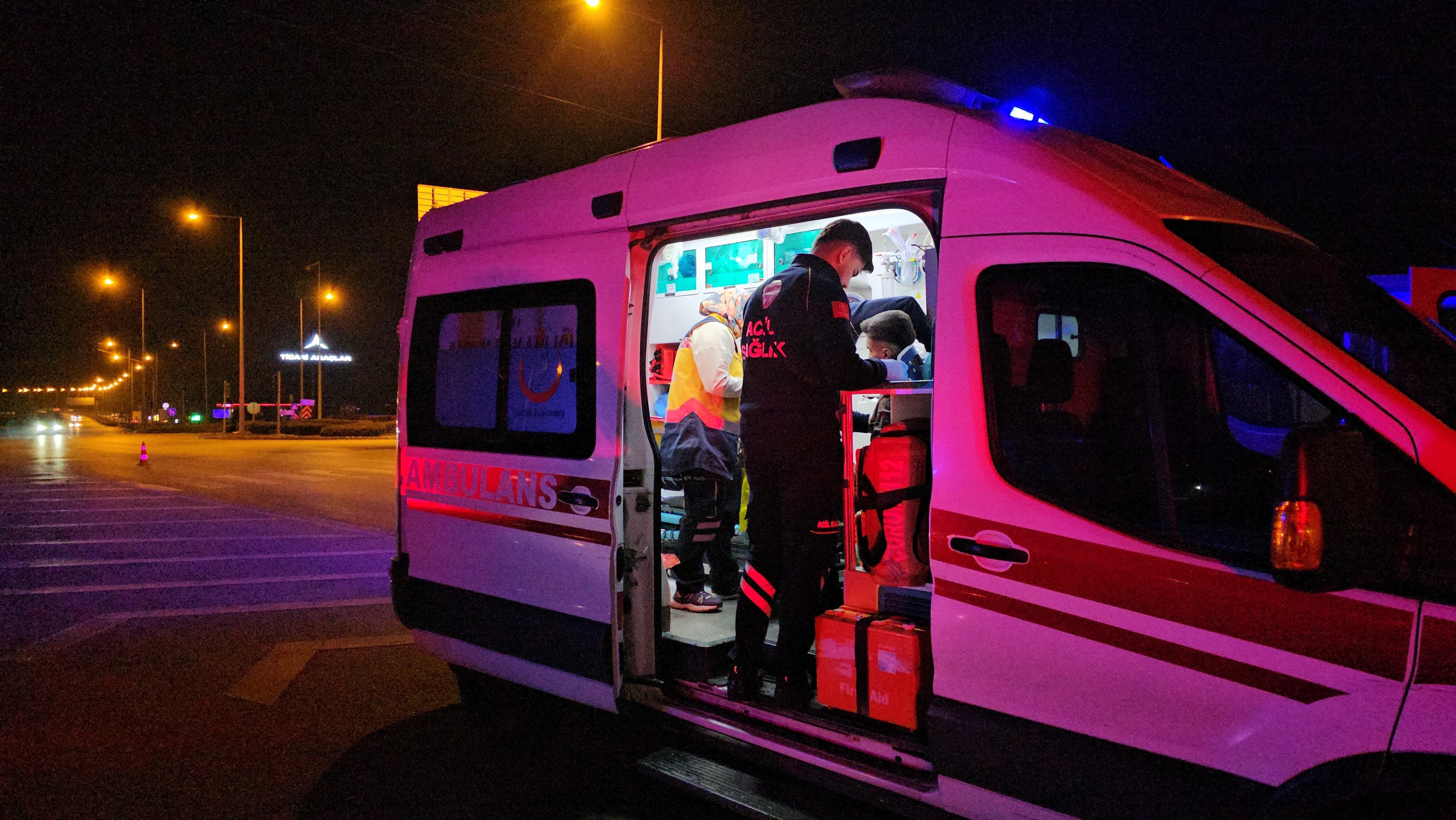 A A 20251107 39647626 39647622 C O R U M D A T I R L A C A R P I S A N O T O M O B I L D E K I 2 K I S I Y A R A L A N D I