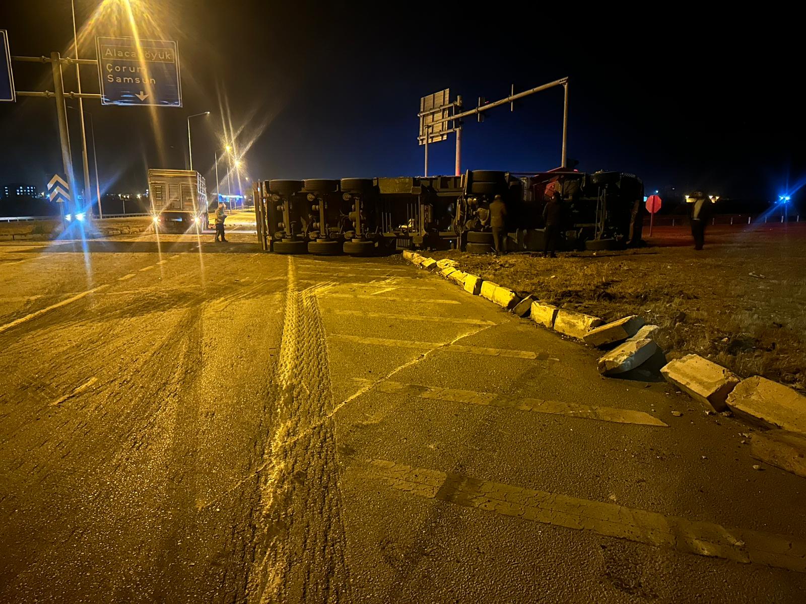 A A 20251120 39763403 39763401 C O R U M D A T I R L A O T O M O B I L I N C A R P I S T I G I K A Z A D A 3 K I S I Y A R A L A N D I