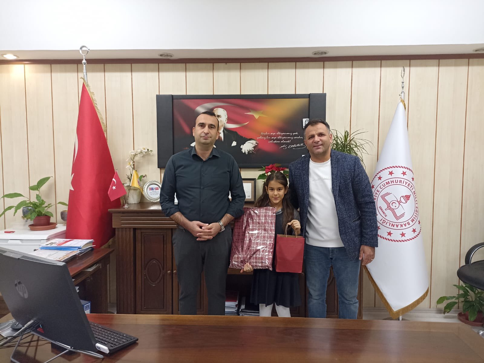 592512434 122275397084222458 1621776216075076625 N