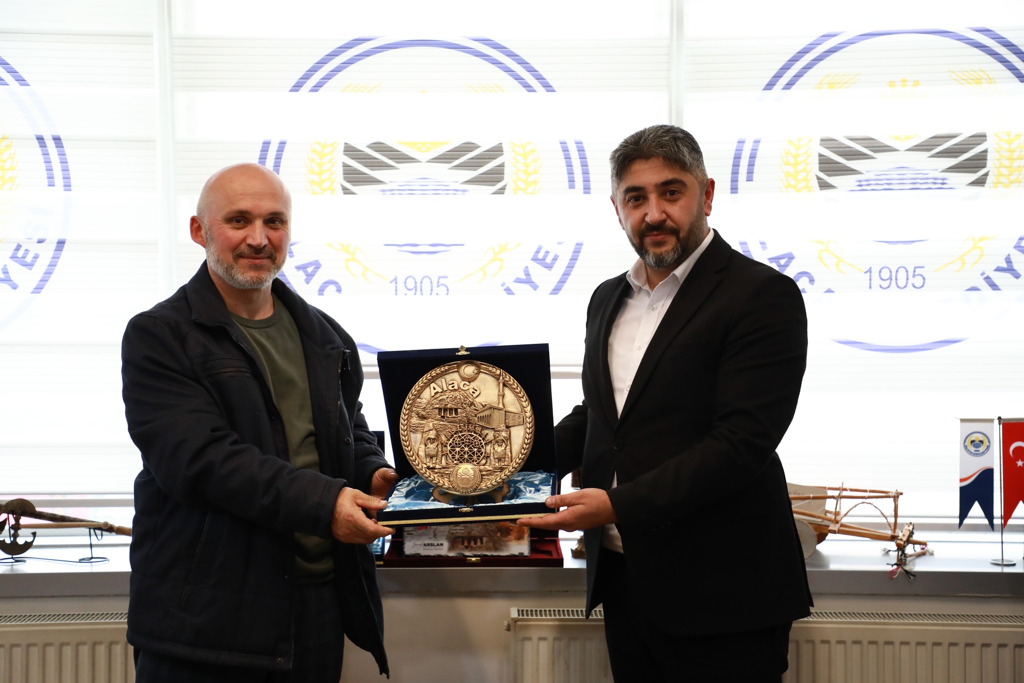 592780987 1287620383411406 1034668468327860980 N