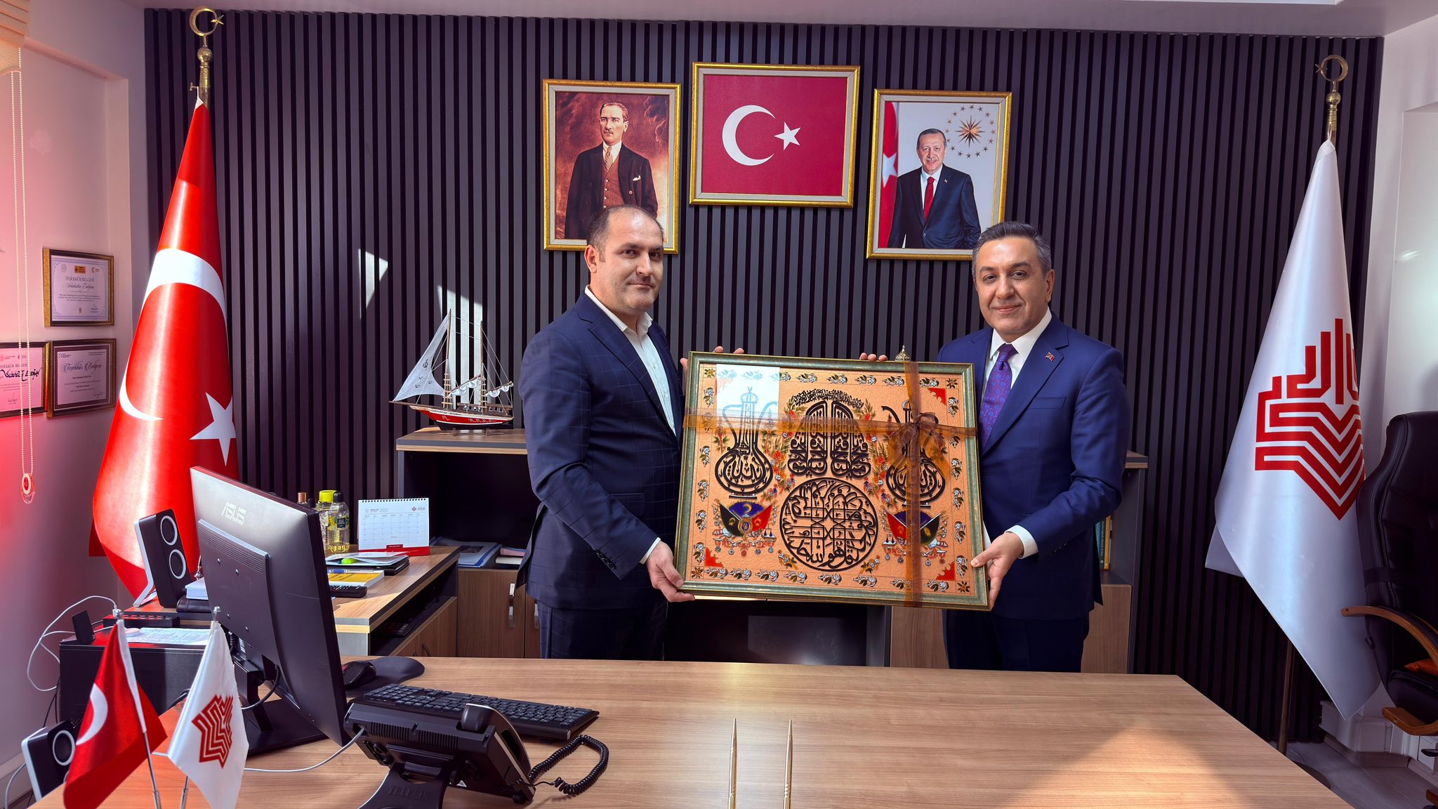 594180378 10163929104878578 4408111829932965105 N