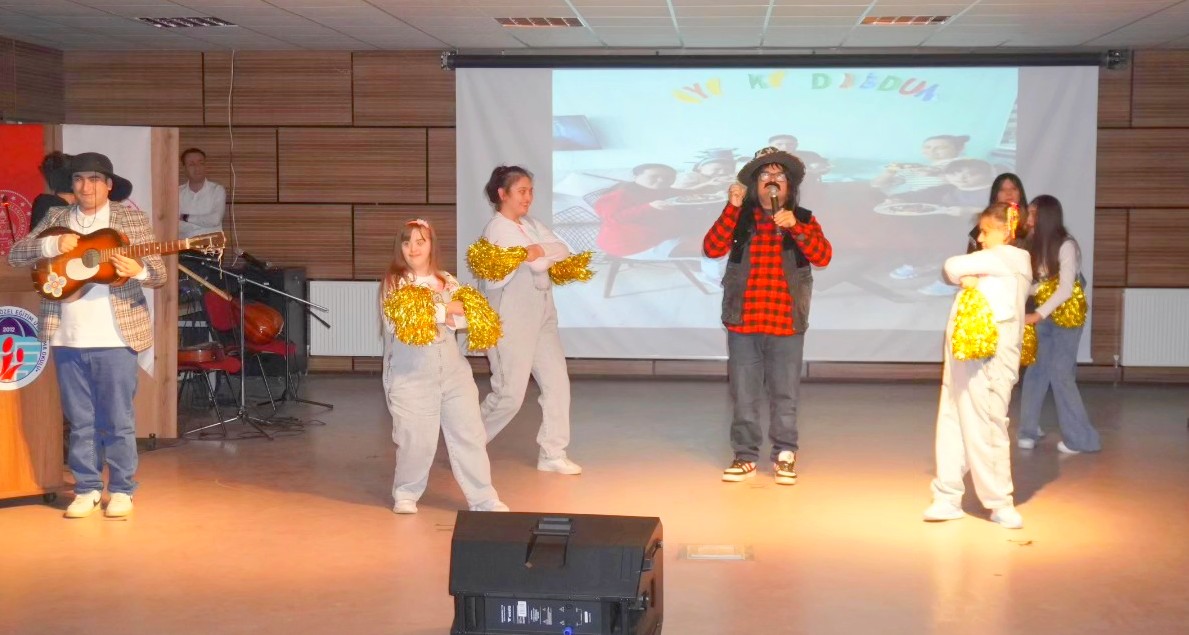 594413089 10239188307987268 5837557372512959102 N