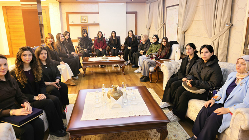 596854234 1263763222454255 5091410073404160257 N