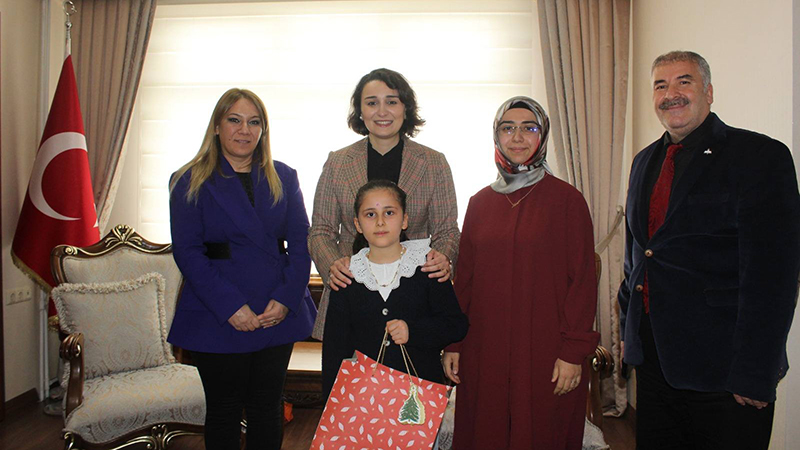 597397569 1509782263639670 2346174454196794430 N