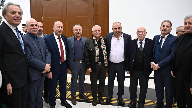 598594650 2162419420832364 964596065911084348 N