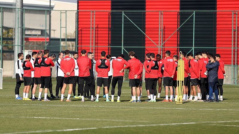 A A 20251203 39879214 39879202 C O R U M F K A L A N Y A S P O R M A C I N I N H A Z I R L I K L A R I N I S U R D U R D U