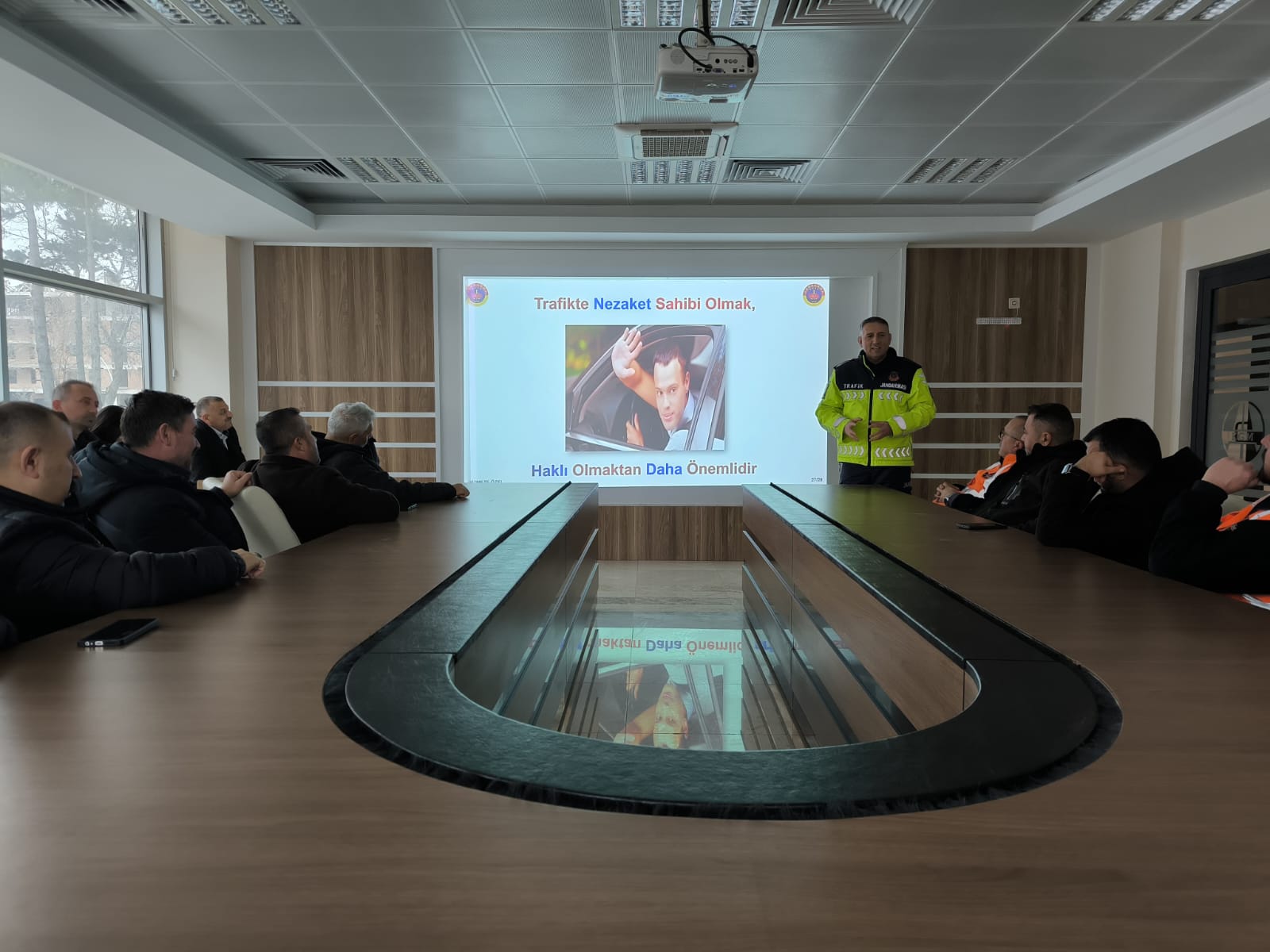 A A 20251225 40075113 40075111 C O R U M D A K A R A Y O L L A R I P E R S O N E L I N E G U V E N L I S U R U S E G I T I M I V E R I L D I