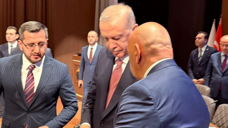 09702B12 F920 4442 8876 567F708727B7