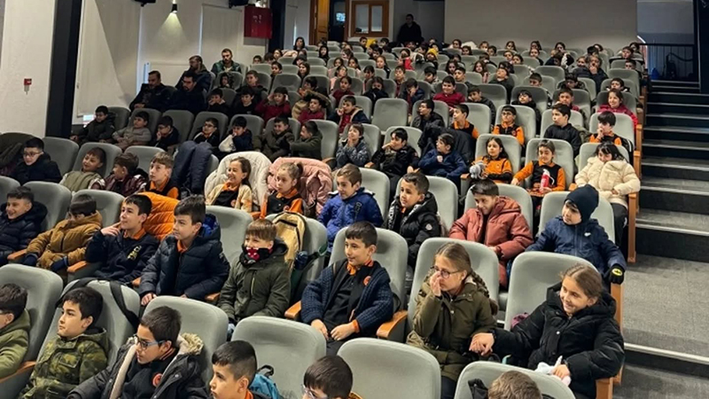 612134575 18055832276661521 9148200869261149847 N