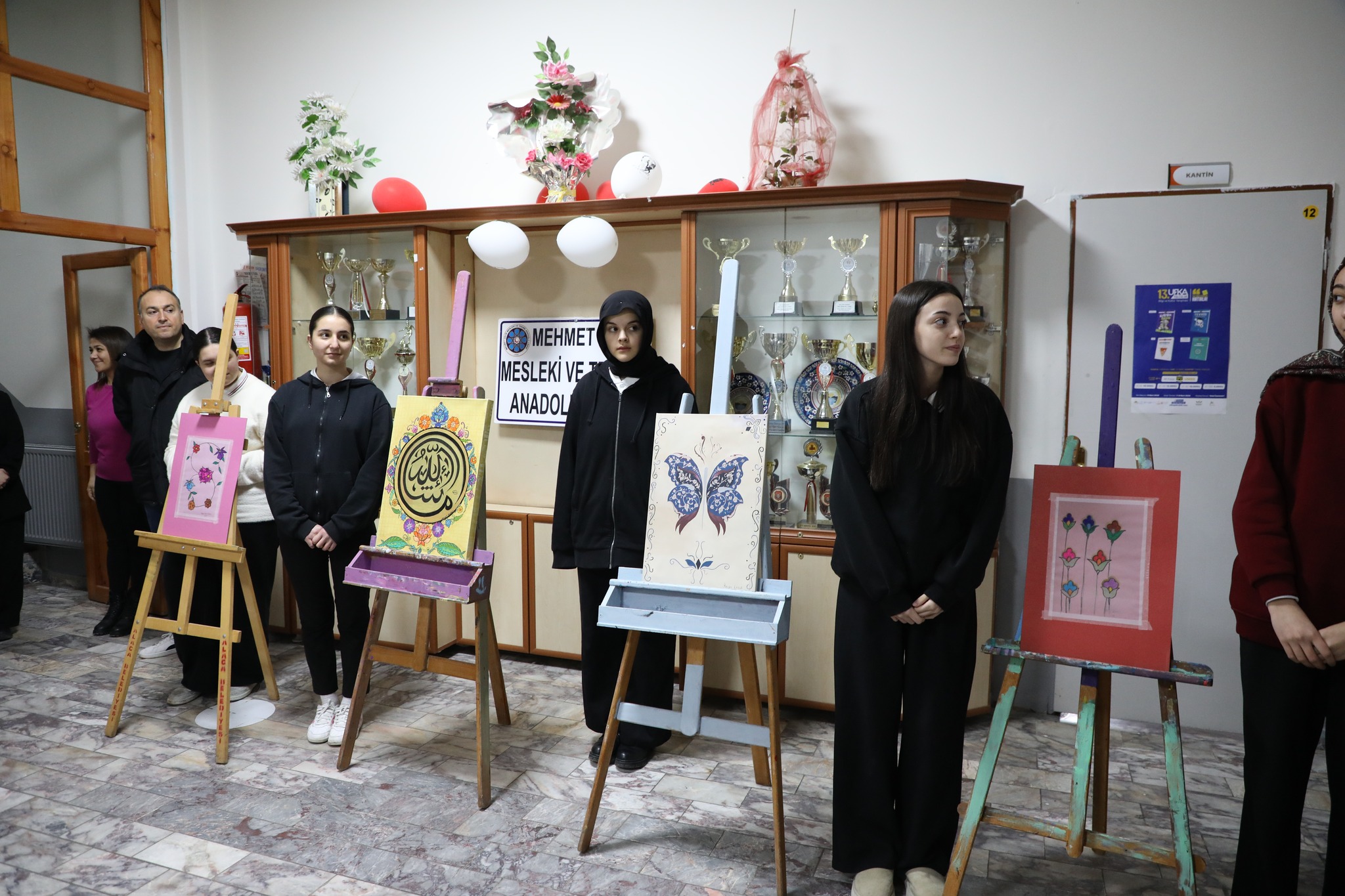 615871774 1320543833452394 2370309816704819729 N