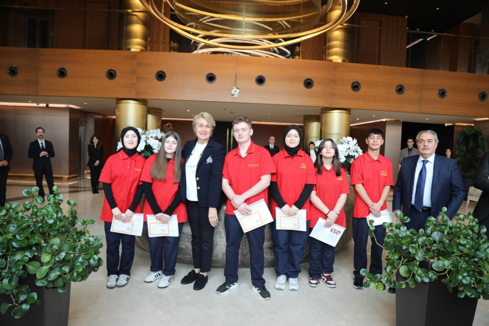 615880289 1499552835283729 6979684679077355126 N