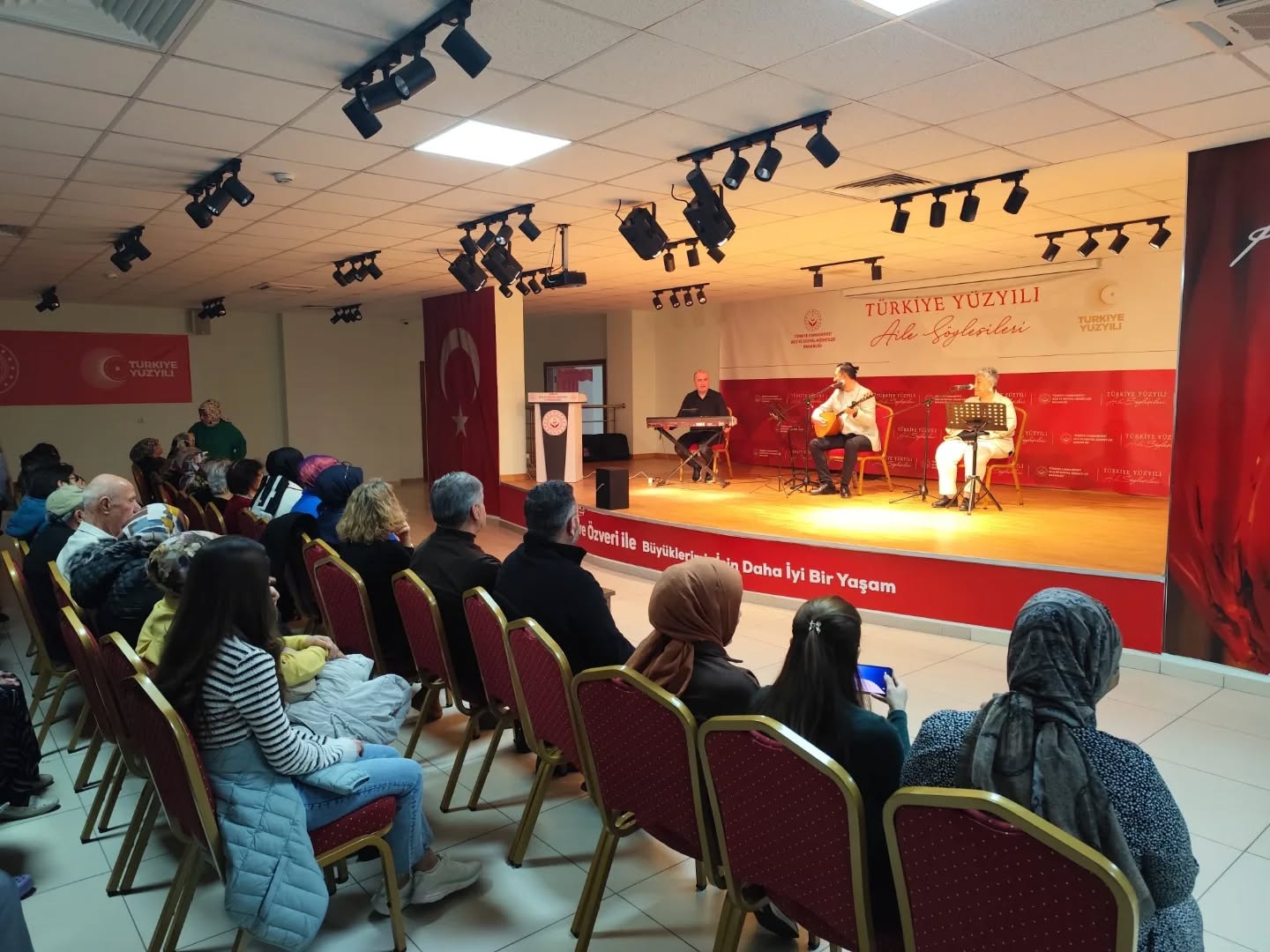 620718923 18346292800238372 4744174033997815785 N