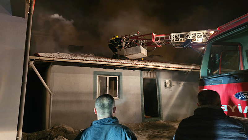 A A 20260103 40152716 40152714 C O R U M D A E V D E C I K A N Y A N G I N D A 1 K I S I A G I R Y A R A L A N D I