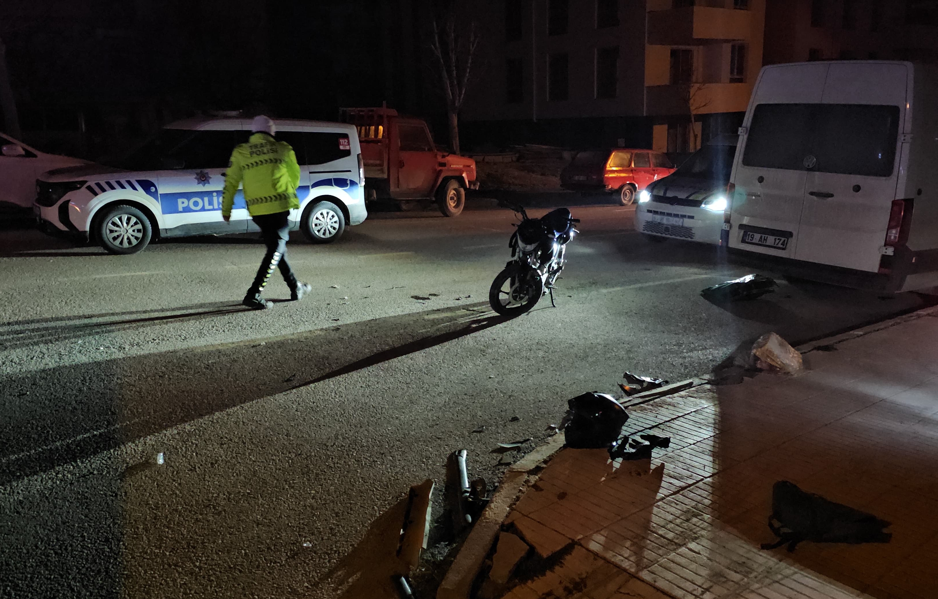 A A 20260118 40287698 40287696 C O R U M D A O T O M O B I L L E C A R P I S A N M O T O S I K L E T T E K I 2 K I S I Y A R A L A N D I