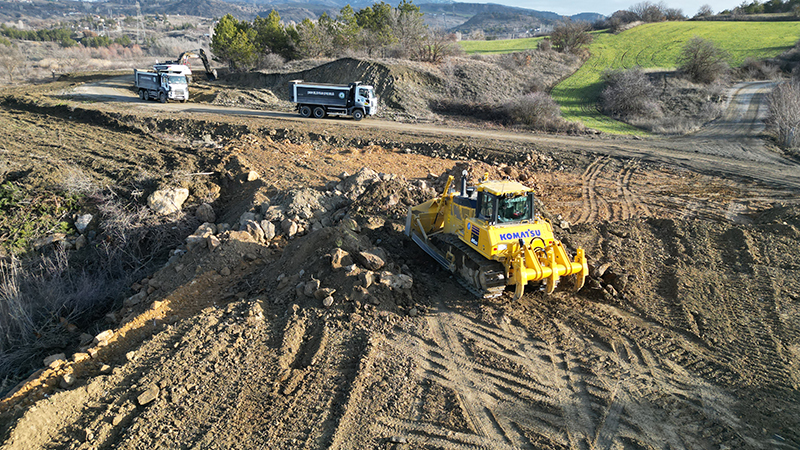Çomar Barajı Çevresinde Yol Genişletme Çalışmaları Sürüyor (4)