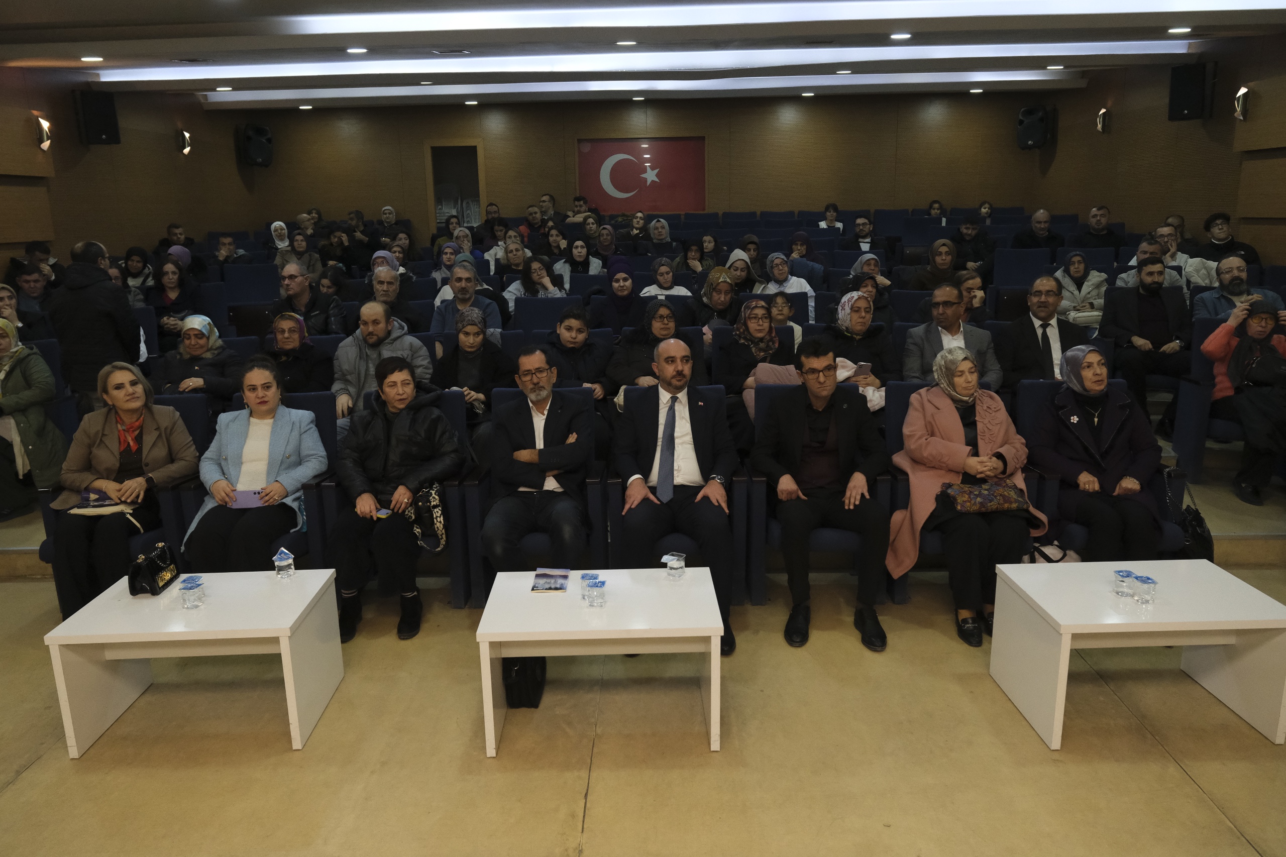 “İslam’da Engellilere Bakış” Konulu Konferans Düzenlendi (5)