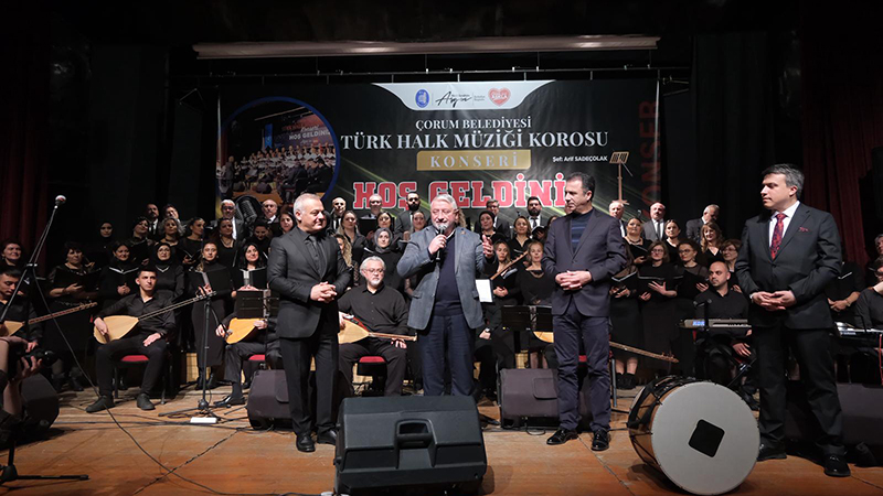 Türk Halk Müziği Konserine Yoğun İlgi (3)