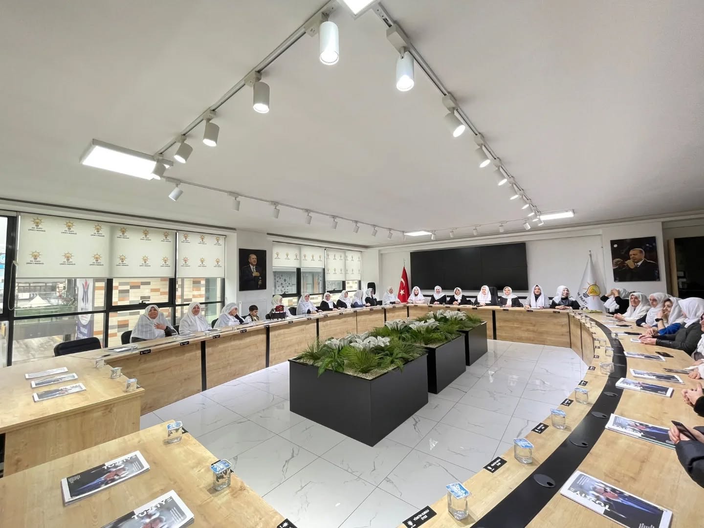 637838173 1332619515552544 6386924569143562314 N