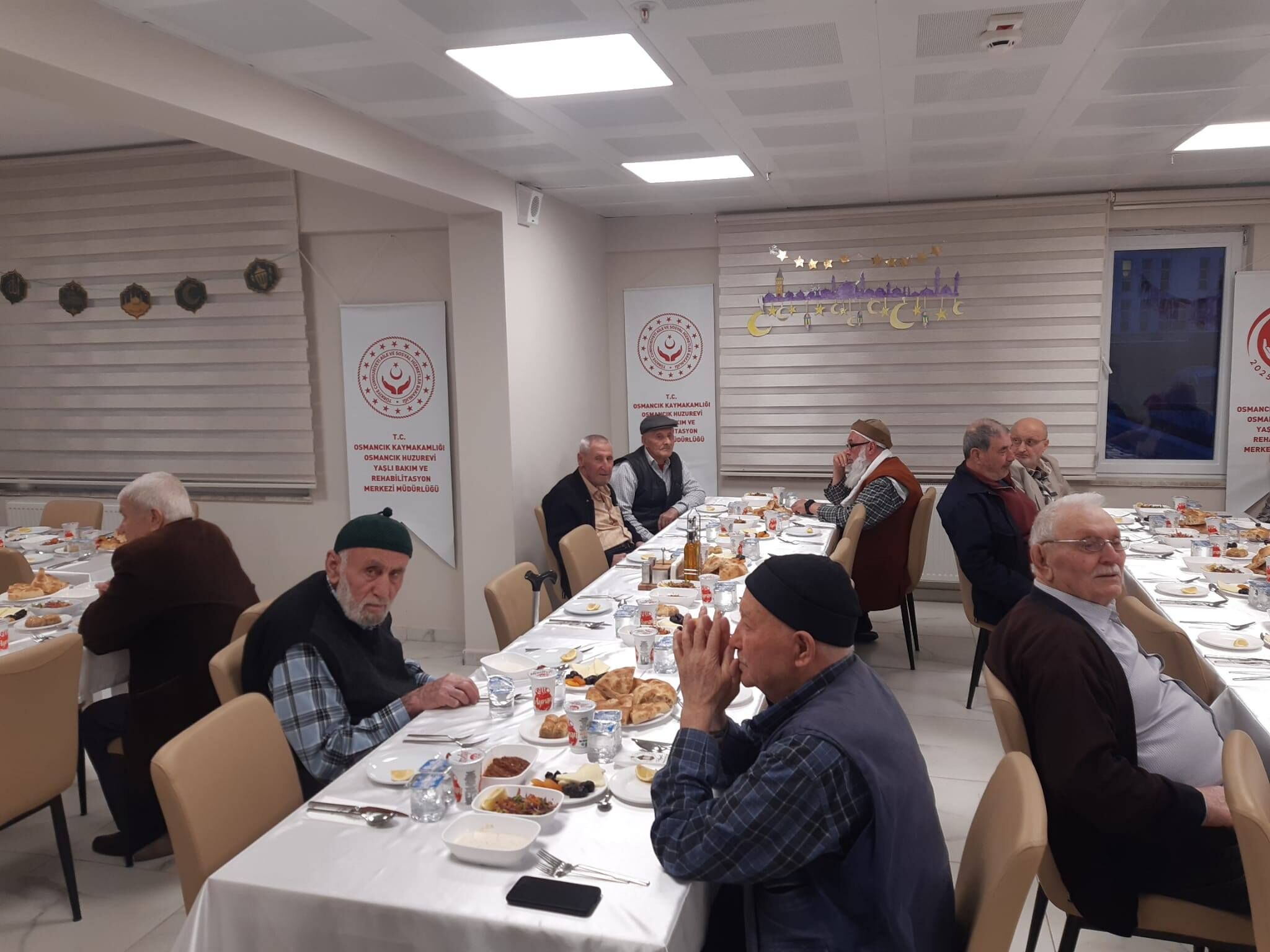 643776296 2125741708245759 8429793530841383025 N