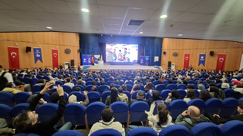 71E0F718 Ed1E 4Ffa 8B6E 256887A3E63F