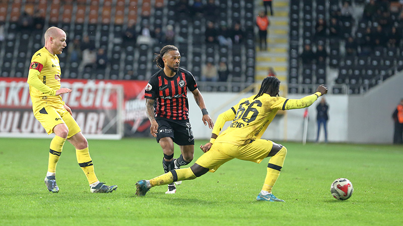 A A 20260213 40547844 40547839 C O R U M F K I S T A N B U L S P O R