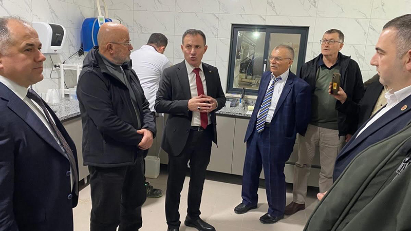 F157D893 Fa1F 4002 820F C692C9A967F9