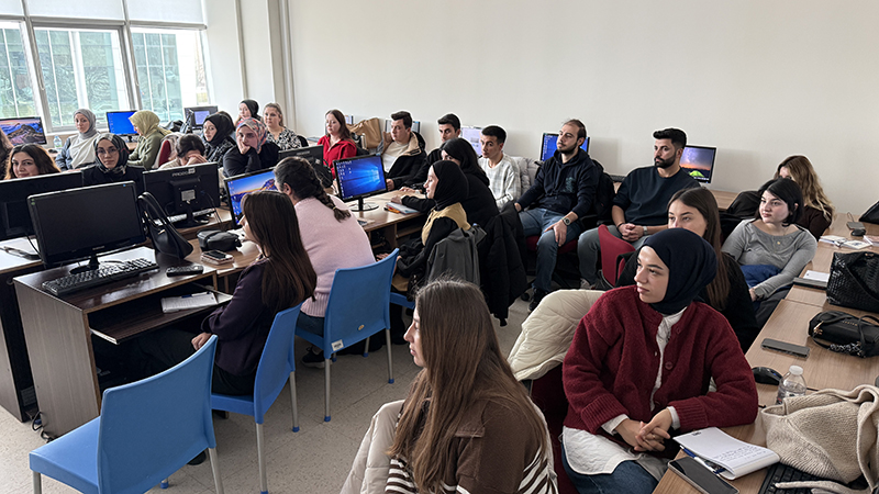 Farmahane Projesi Kapsamında Eczacı Kalfası Eğitimleri Başladı (2)