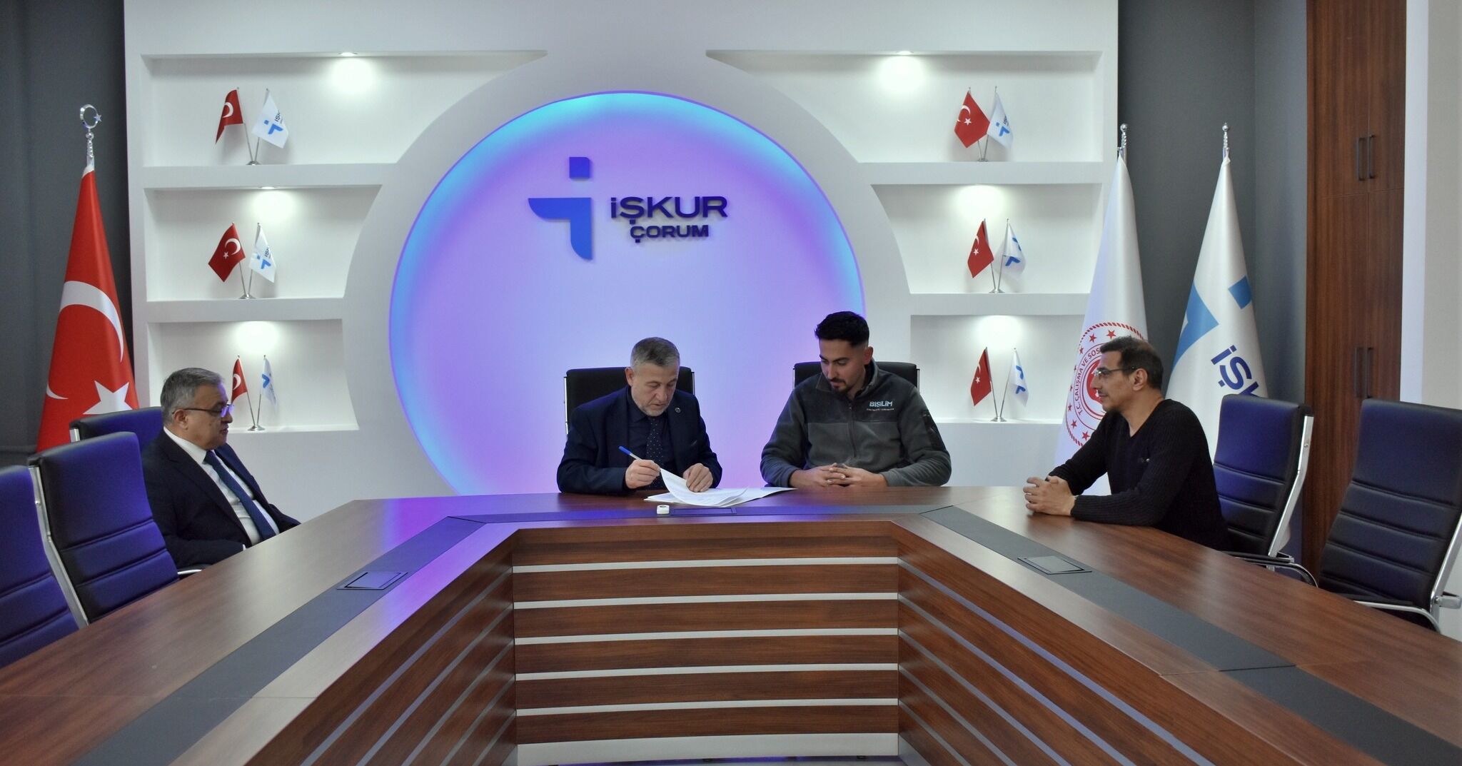 668988287 1594582092668118 2237061919022707864 N